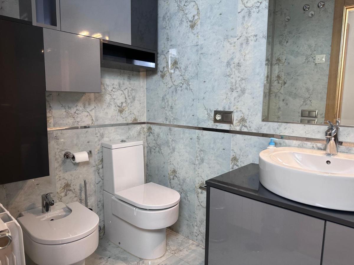 Apartamento Gran Via - Parking Gratis Salamanca Esterno foto
