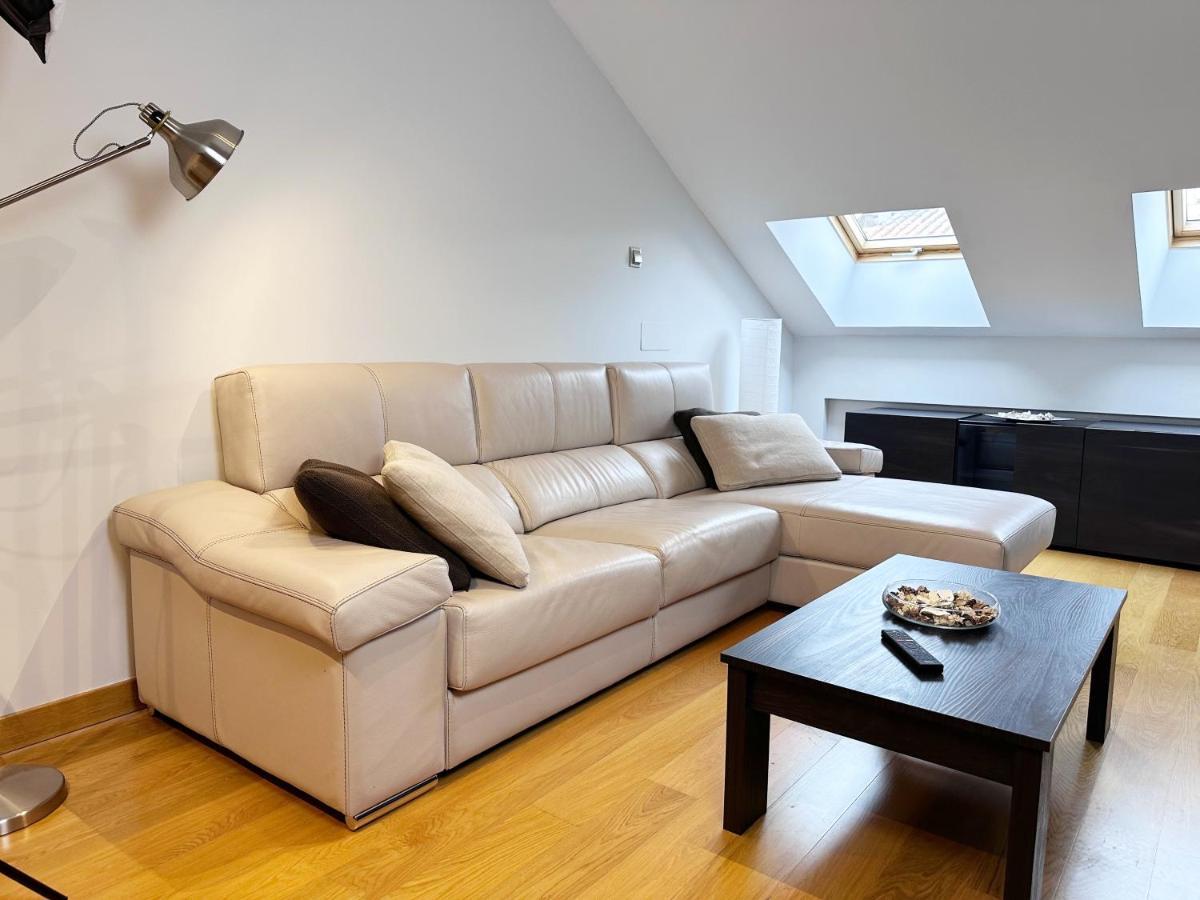 Apartamento Gran Via - Parking Gratis Salamanca Esterno foto