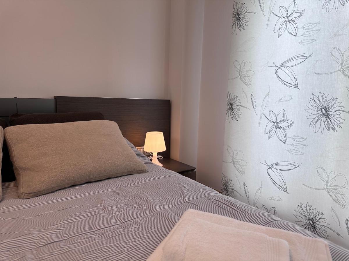 Apartamento Gran Via - Parking Gratis Salamanca Esterno foto